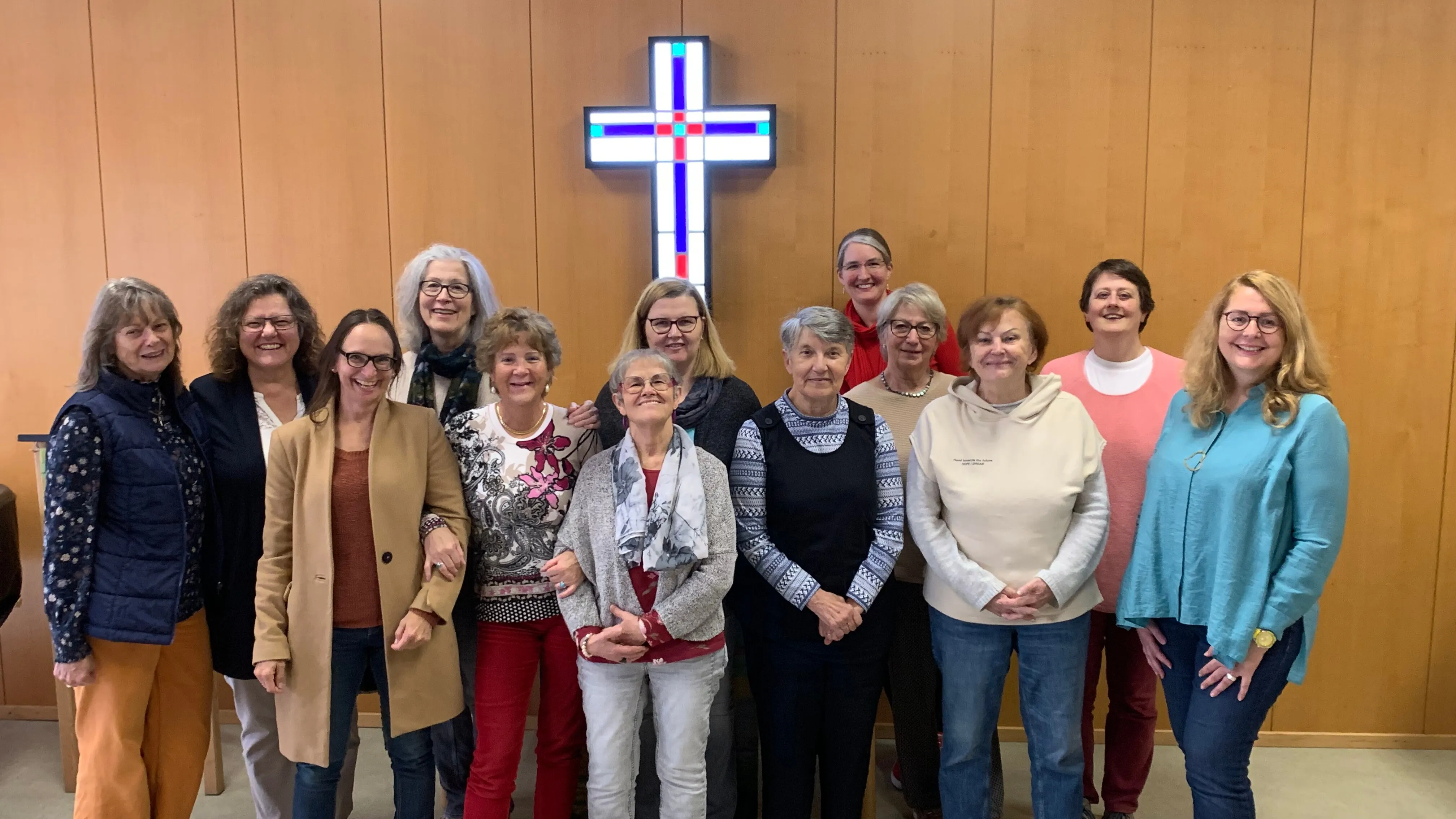 Was Vertrauen bewirken kann Gabriele Rehbogen, Regina Wolfsteiner, Martha Zilka, Irmi Reiner, Margit Wallner, Helga Pöll, Donata Persson, Maria Ivanovsky, Dorothee Büürma, Maria Huber, Heli …, Esther Handschin, Doris Vanselow