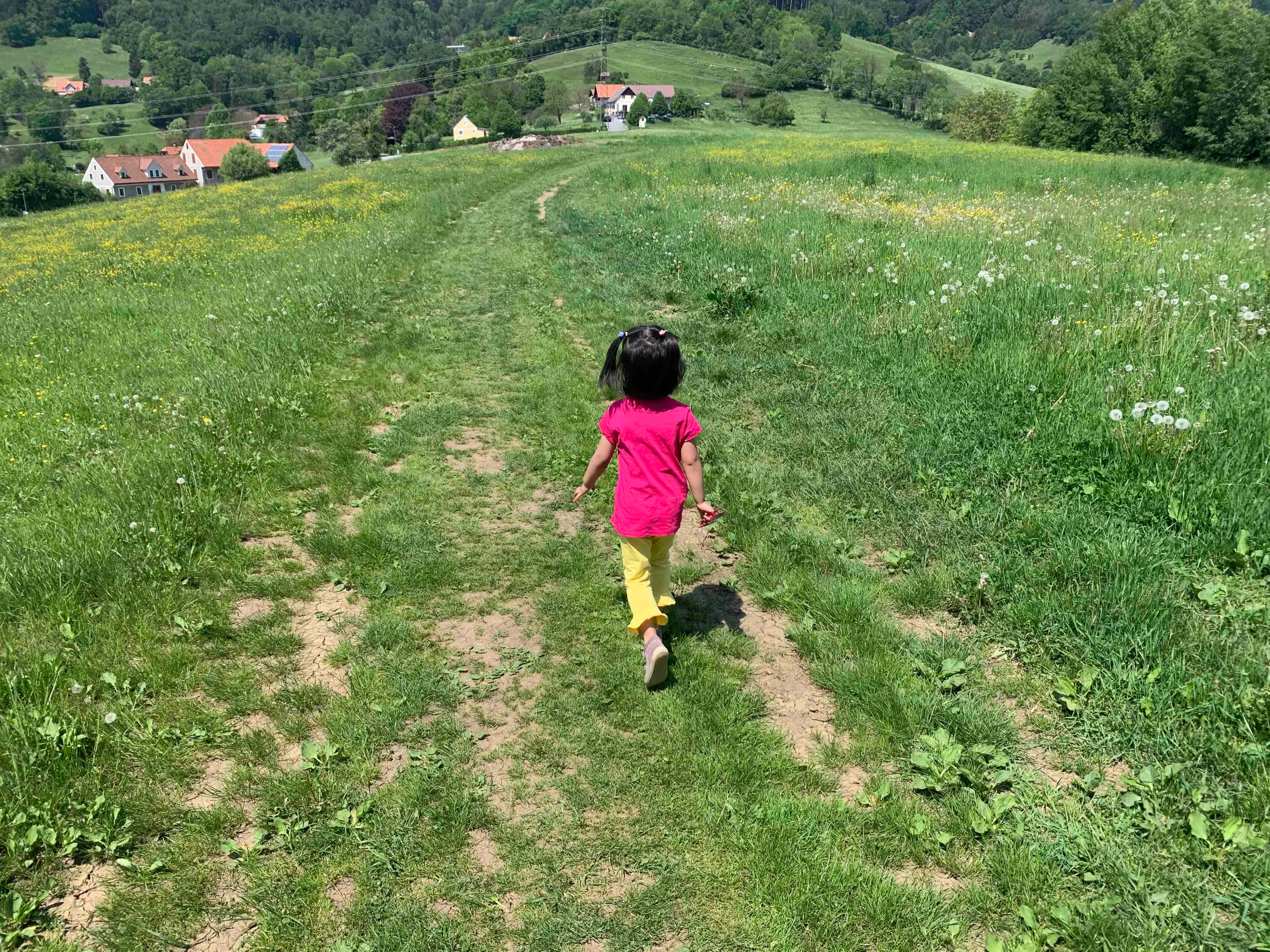 Allen immer ein paar Schritte voraus: Die dreijährige Violetta