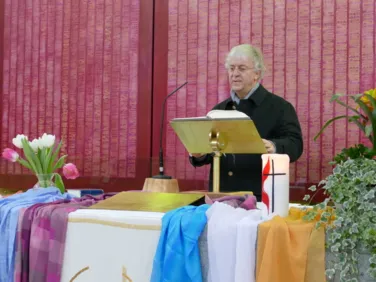Lesung im Gottesdienst der EmK Salzburg