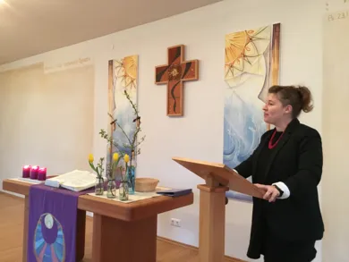 Pfarrerin Veronika Obermeir-Siegrist aus Linz predigt