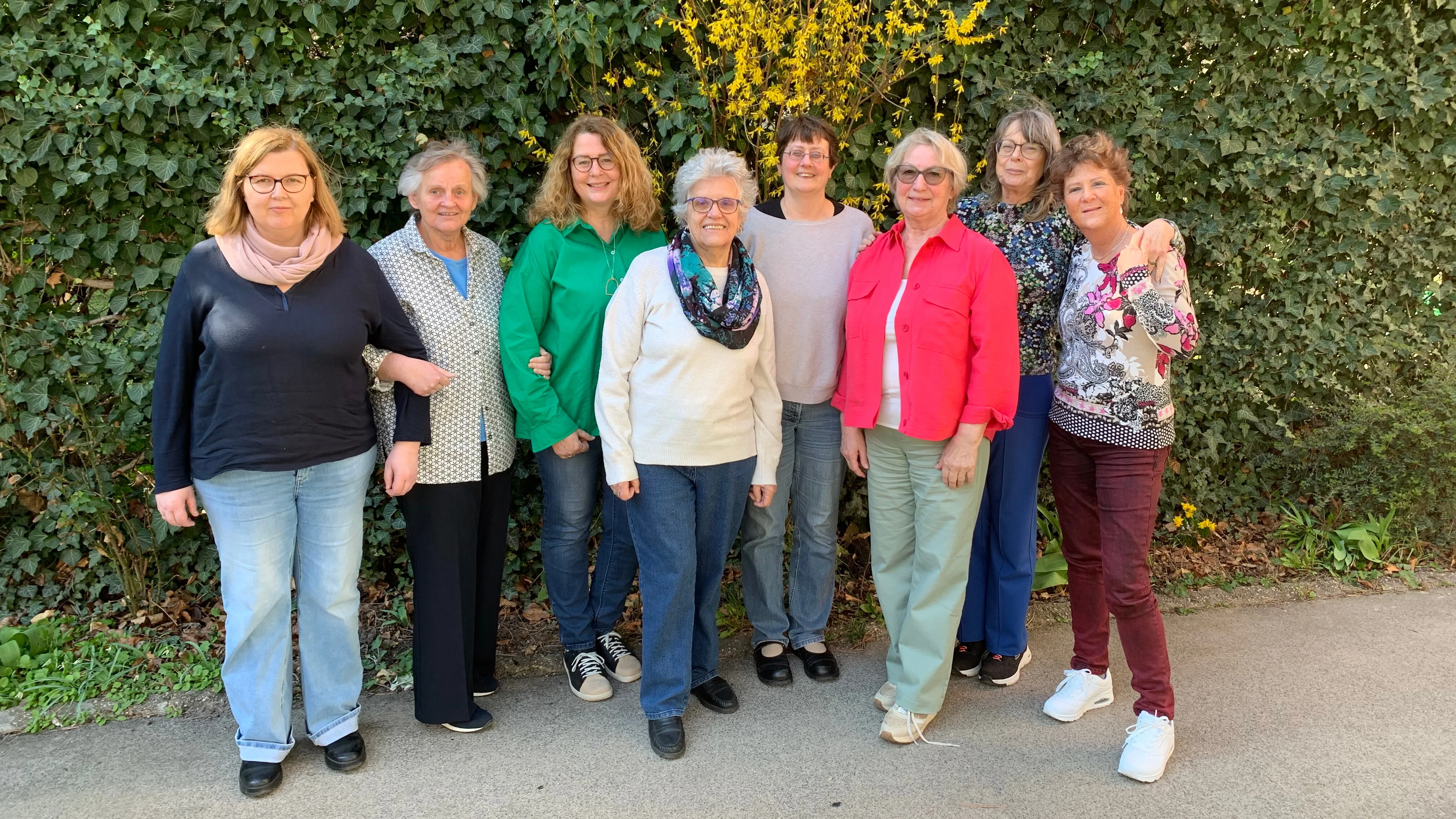 v.l.n.r.: Donata Persson, Elisabeth Papauschek, Doris Weissenbrunner, Irene Fiala, Esther Handschin, Maria Huber, Gabi Rehbogen, Margit Wallner