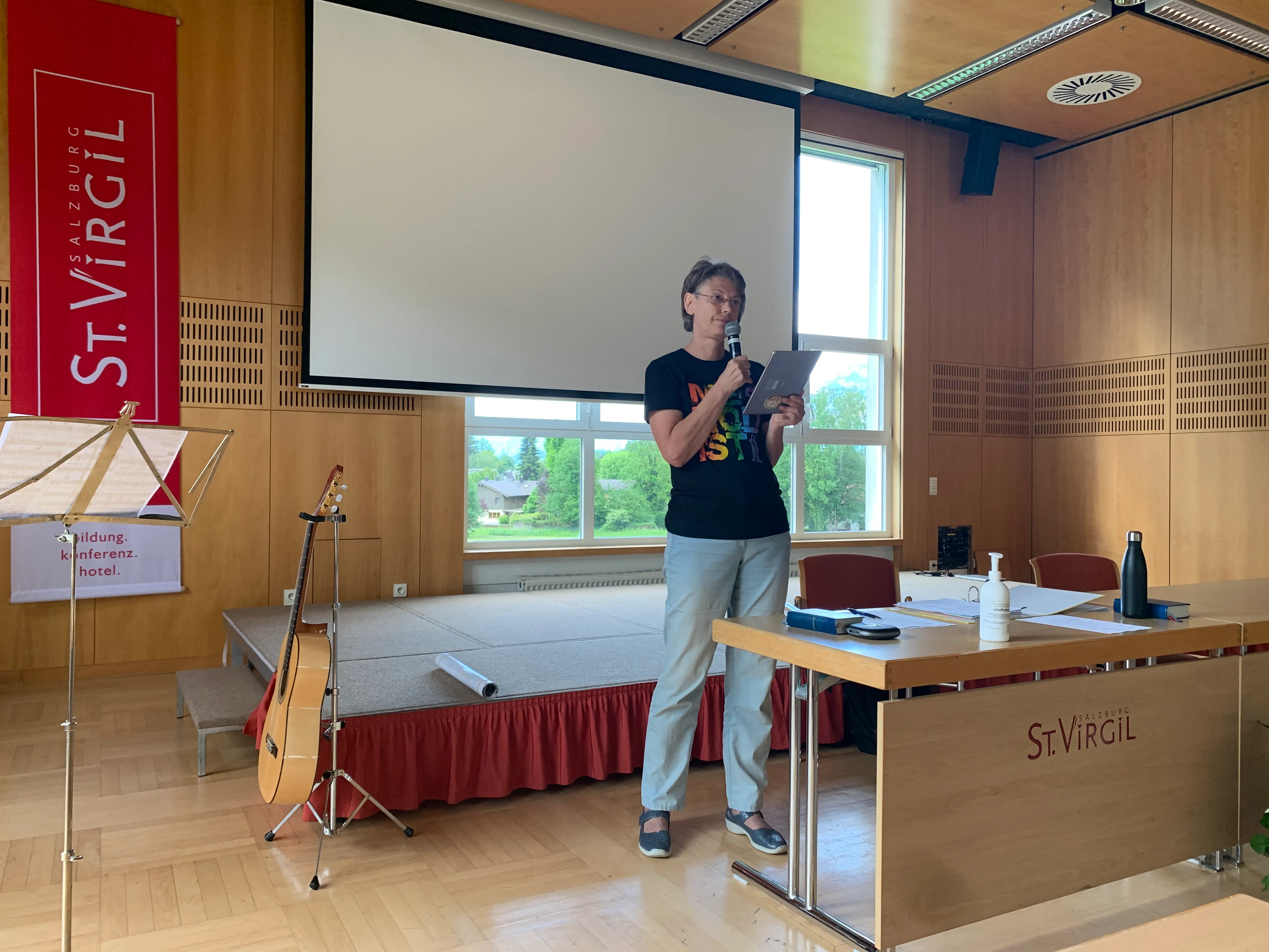 Andacht am 2. Konferenz-Tag: "Ein Spiegel für Viganella – viele Spiegel für uns" Andacht bei der JK