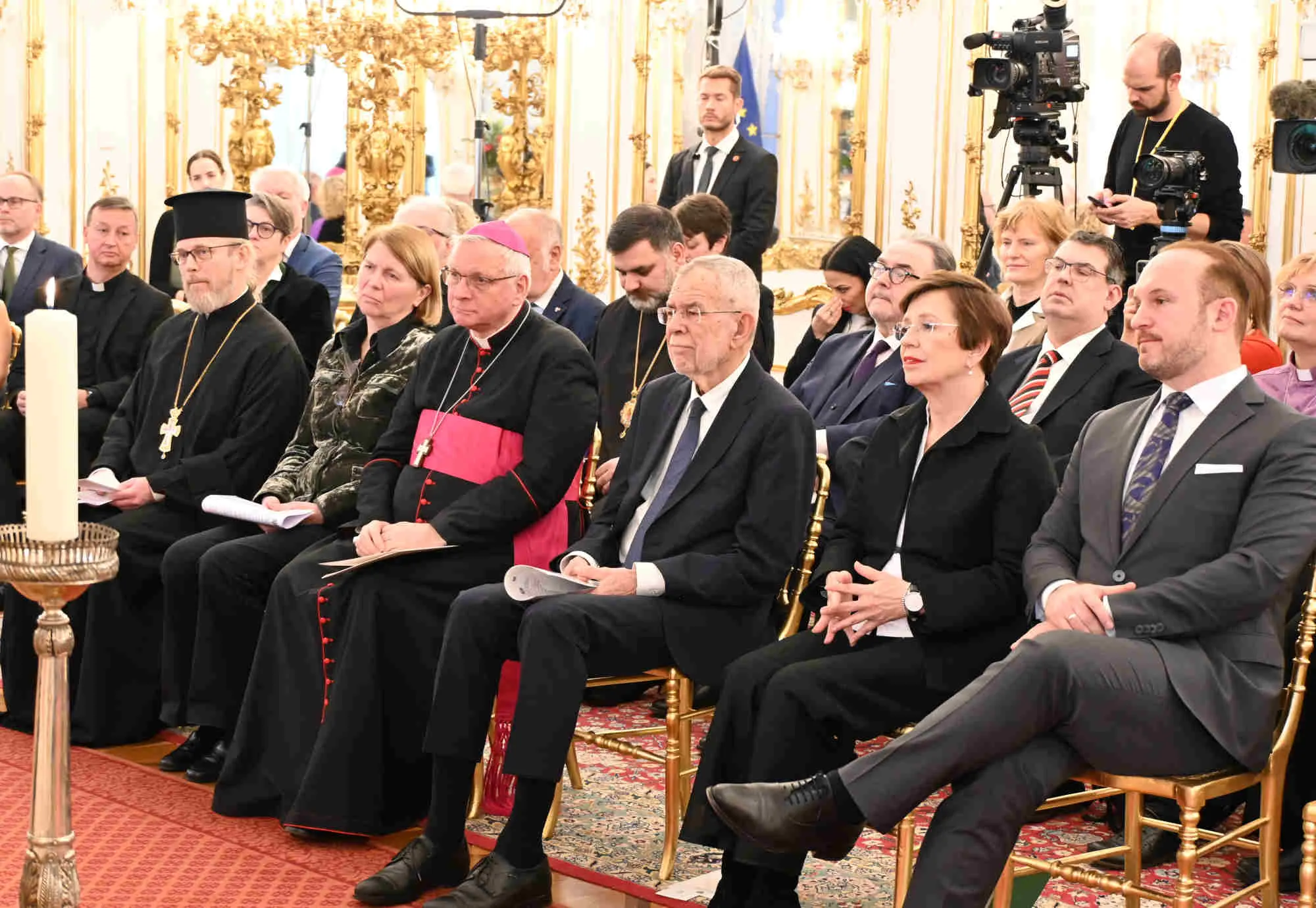 Bundespräsident und Religionsvertreter*innen setzen Zeichen für Frieden